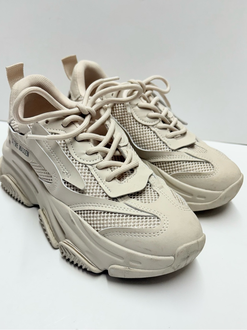 Steve Madden Possession Tan Sneakers Tennis Shoes Sz 6 1/2